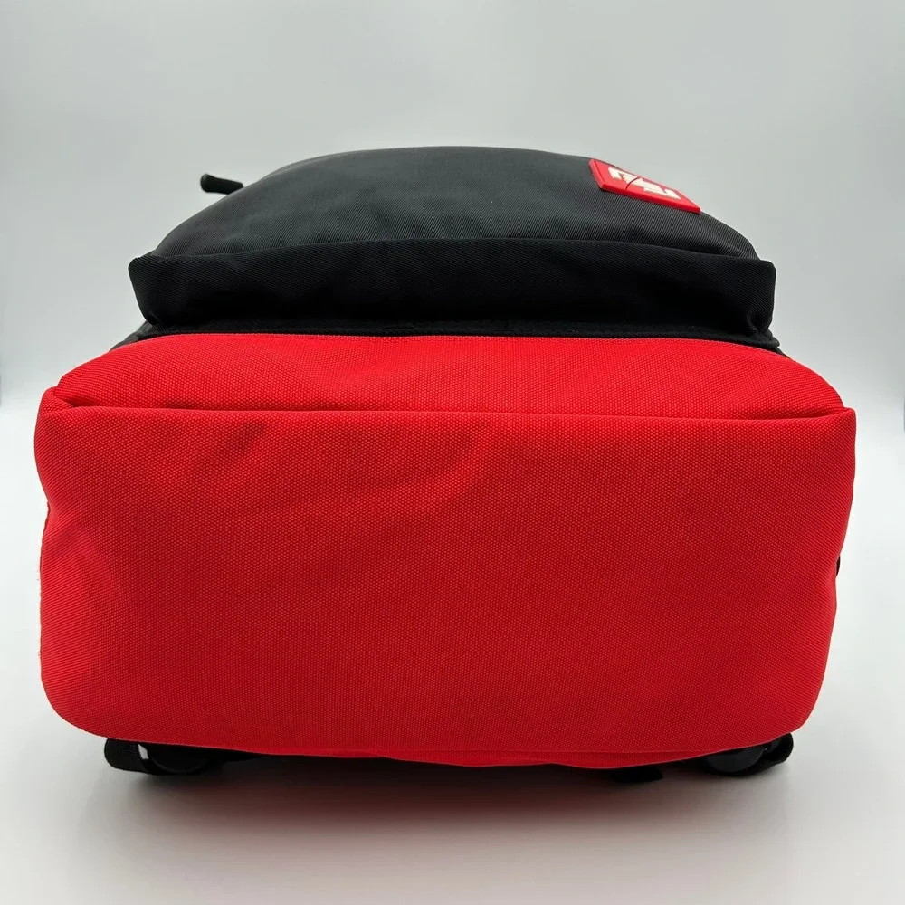 EUC MAINGEAR Classic Laptop Gamer Tech Backpack Black Red Switch Phone Pockets